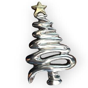 Gorgeous bright silver tone stylized Christmas tree brooch, pin - gold tone star